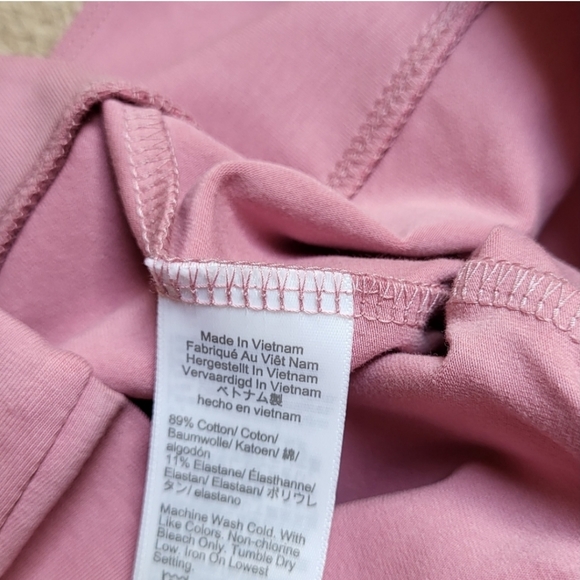 NWT! PINK CROPPED LEGGINGS! - Picture 7 of 7